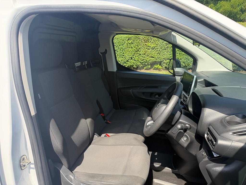 Toyota Proace City 1.5 Bluehdi Active Short Panel Van Swb Euro 6 Ss Grey #20
