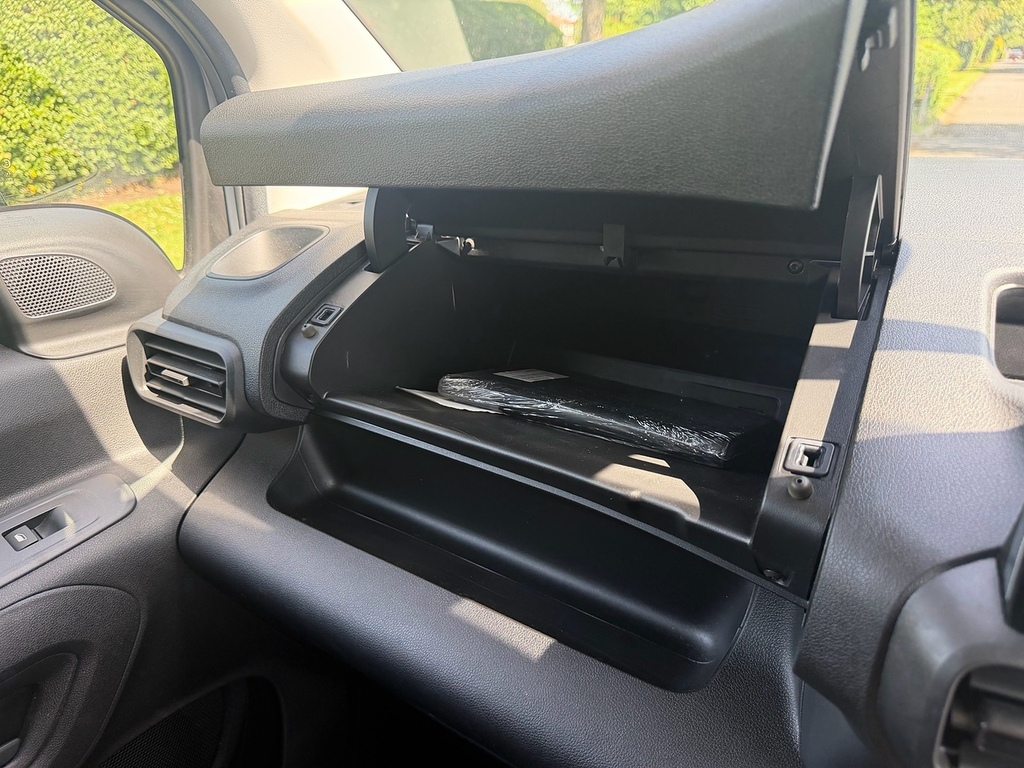 Toyota Proace City 1.5 Bluehdi Active Short Panel Van Swb Euro 6 Ss Grey #29