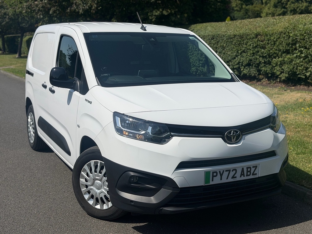 Toyota Proace City Icon U3589 Ulez White