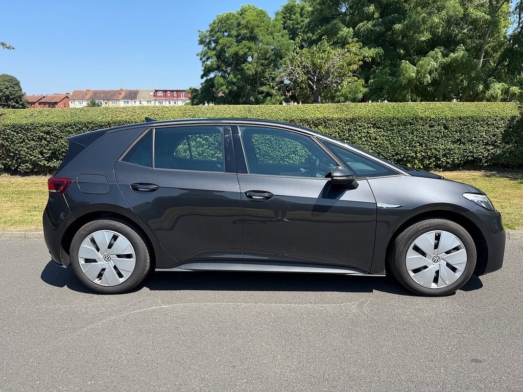 Volkswagen ID.3 Pure Performance Life U3599 Ulez Grey #2