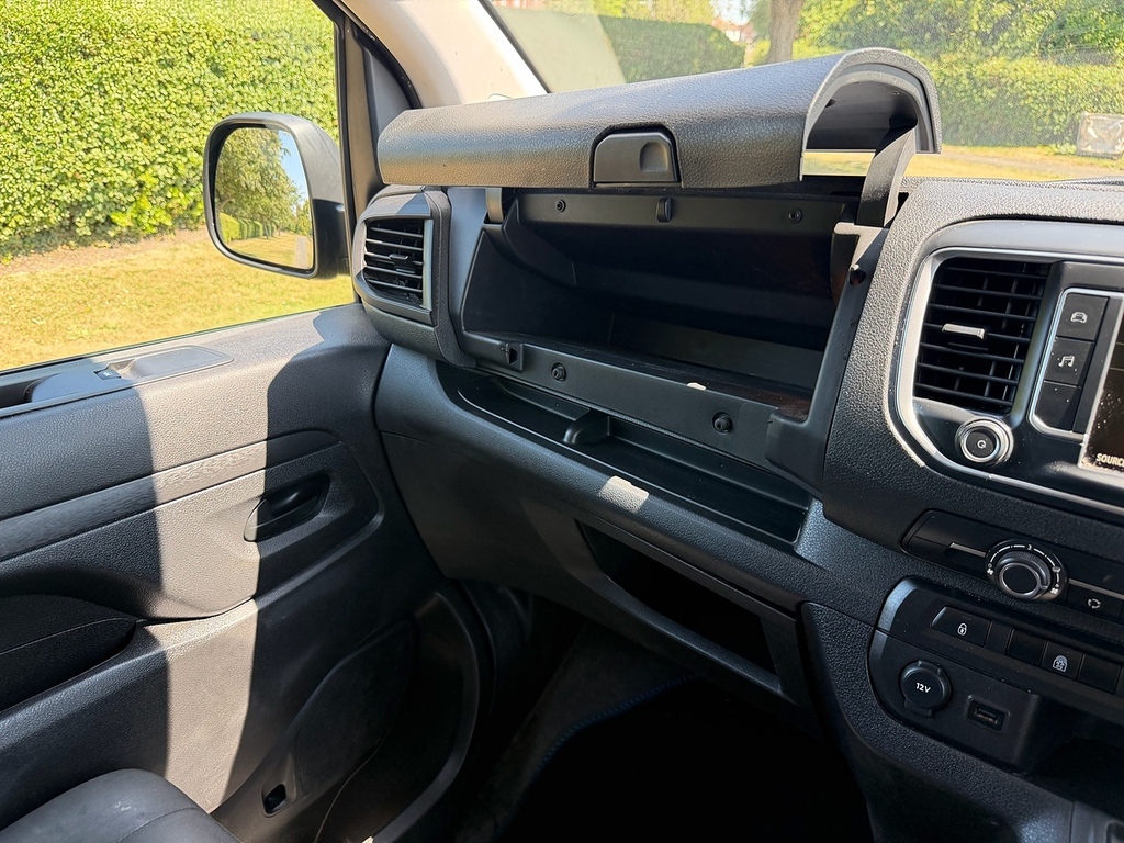 Vauxhall Vivaro F3100 Turbo D 145 L2h1 Pro Lwb Low Roof 21318 White #34
