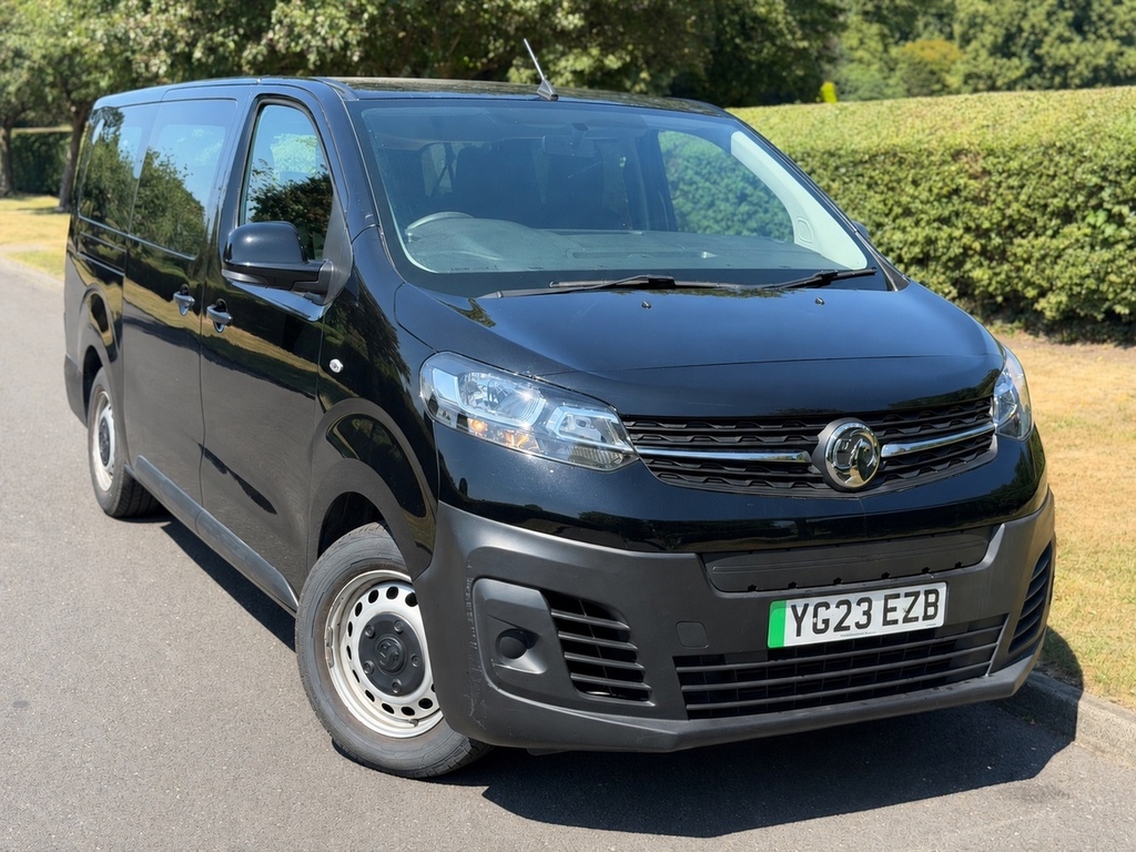 Vauxhall Vivaro Life Combi U3602 Ulez Black