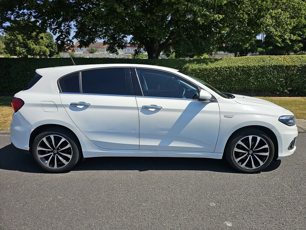 Fiat Tipo Mpi Lounge U3603 Ulez White #2