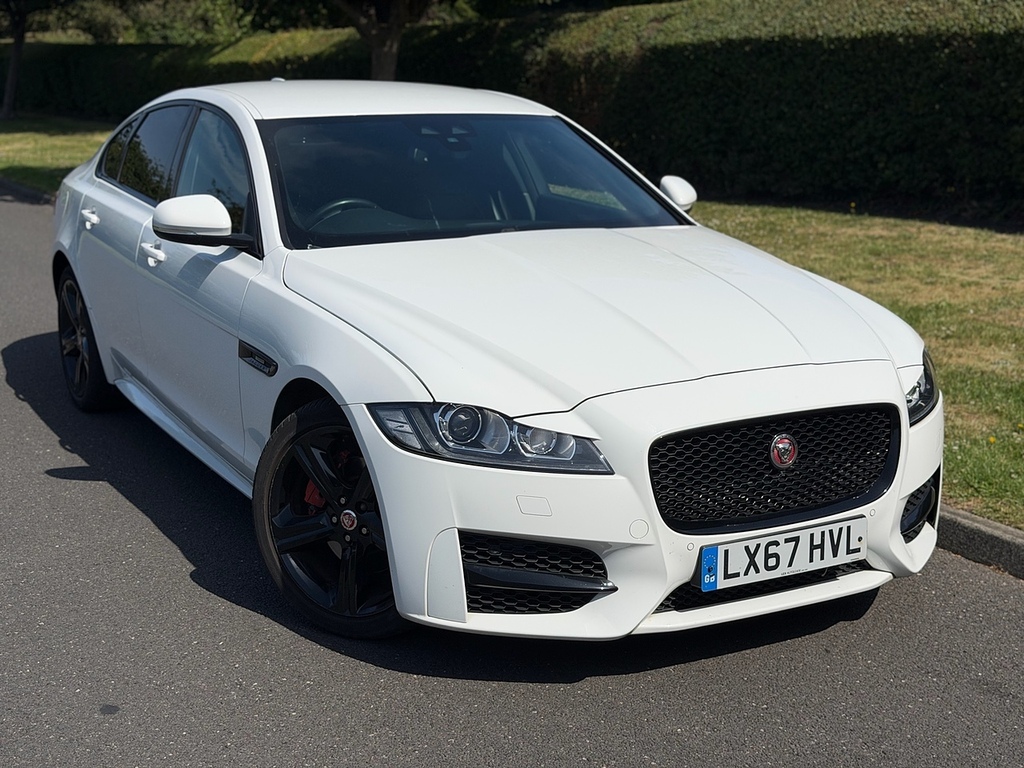 Jaguar XF D R-sport U3562 Ulez White