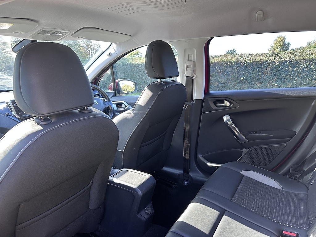 Peugeot 2008 1.6 Bluehdi Feline Euro 6 Ss Calima Black #20