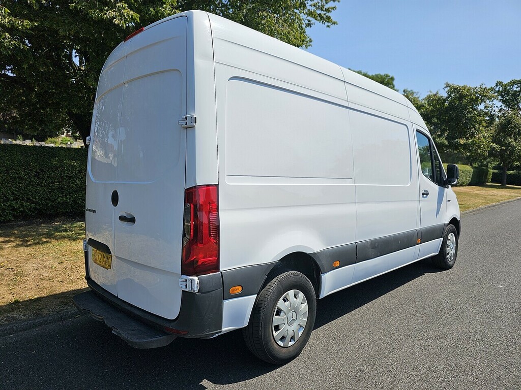 Mercedes-Benz eSprinter Progressive U3612 Ulez White #3