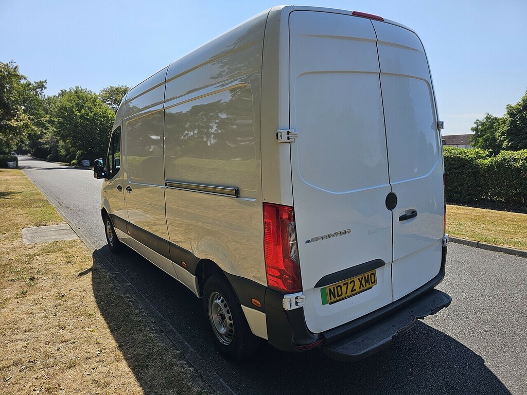Mercedes-Benz eSprinter Progressive U3612 Ulez White #6