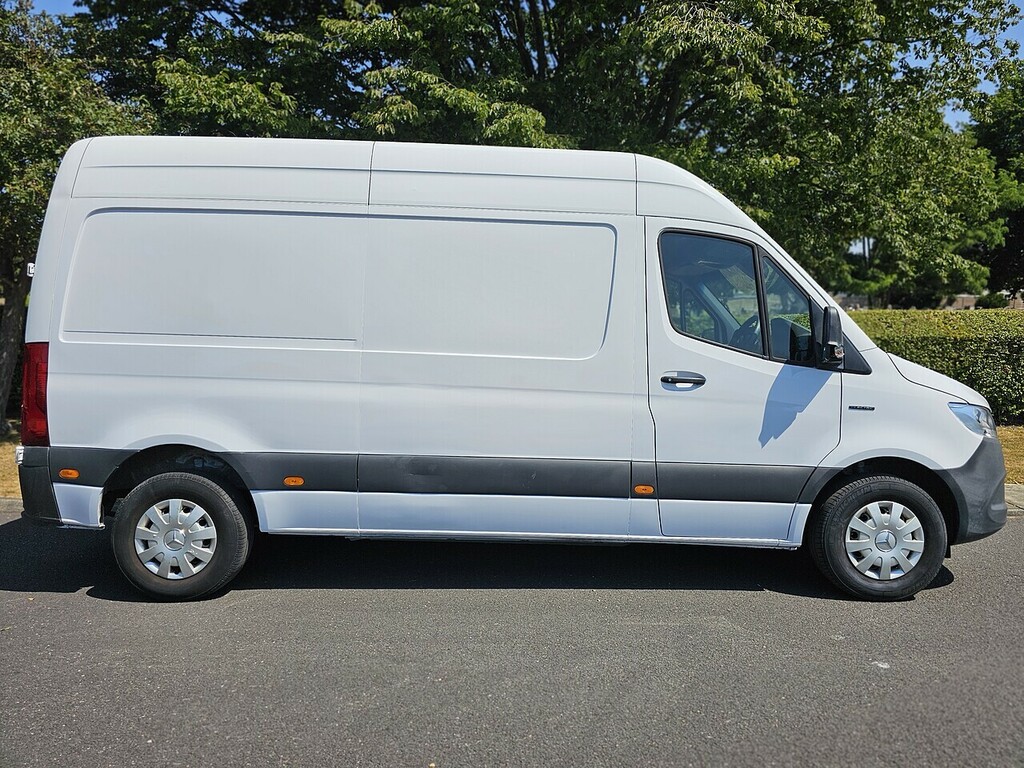 Mercedes-Benz eSprinter Progressive U3612 Ulez White #2