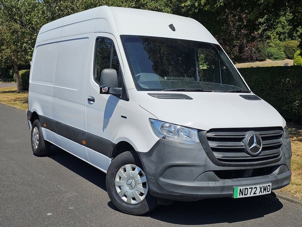 Mercedes-Benz eSprinter Progressive U3612 Ulez White