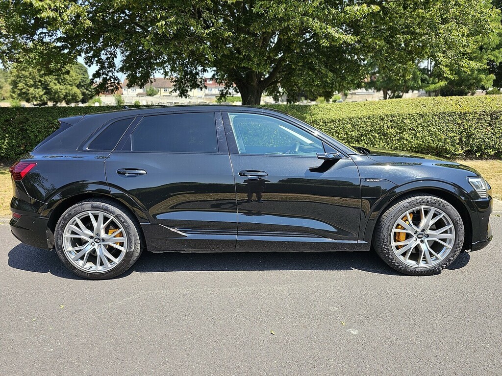 Audi E-tron Launch Edition U3610 Ulez Black