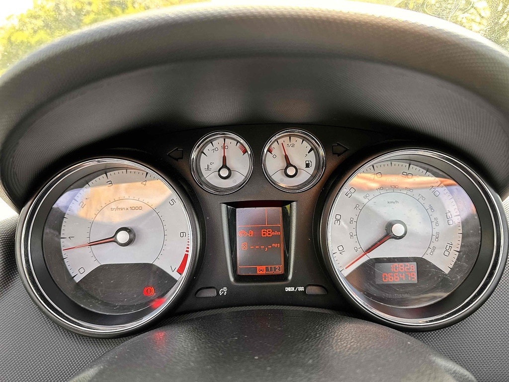 Peugeot 308 CC Active Red #14