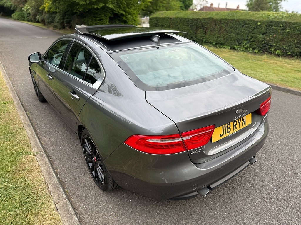 Jaguar XE 2.0 Se 178 Bhp Black #7