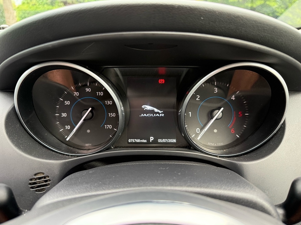 Jaguar XE 2.0 Se 178 Bhp Black #14