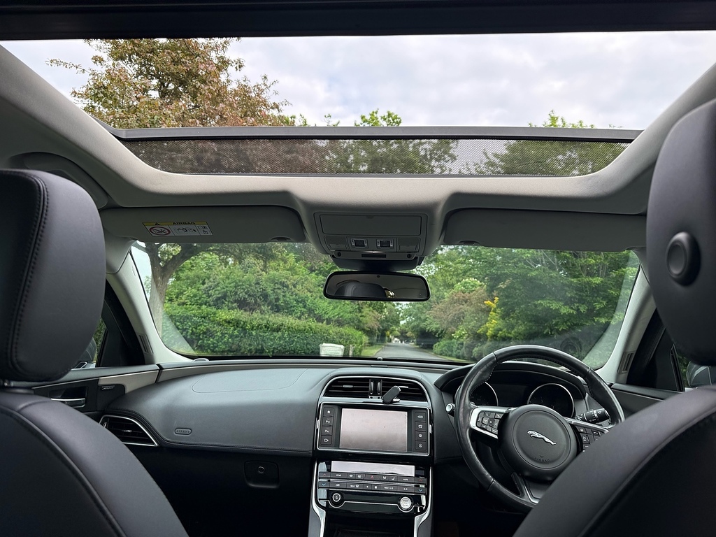 Jaguar XE 2.0 Se 178 Bhp Black #15