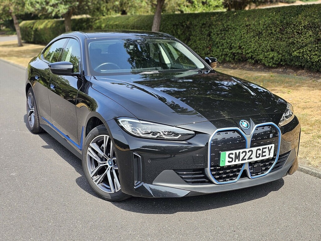 BMW i4 40 Sport U3633 Ulez Blue