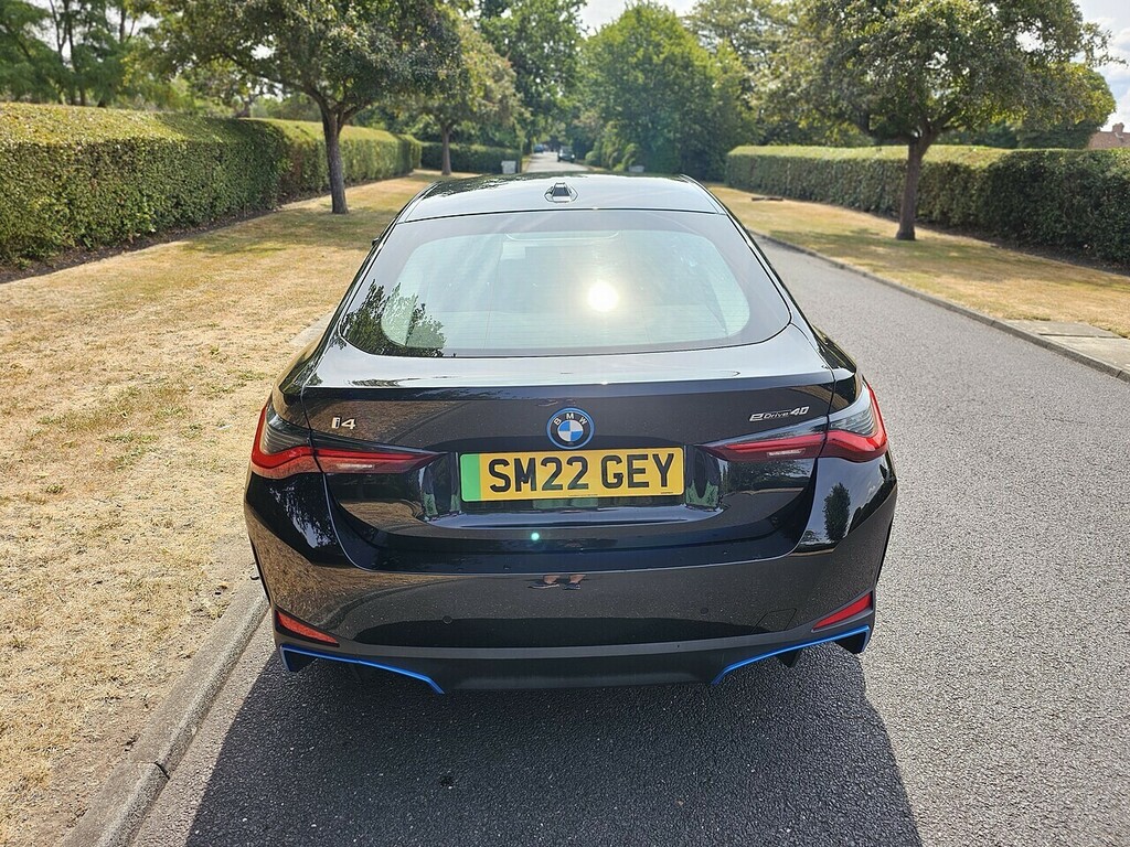 BMW i4 40 Sport U3633 Ulez Blue #4