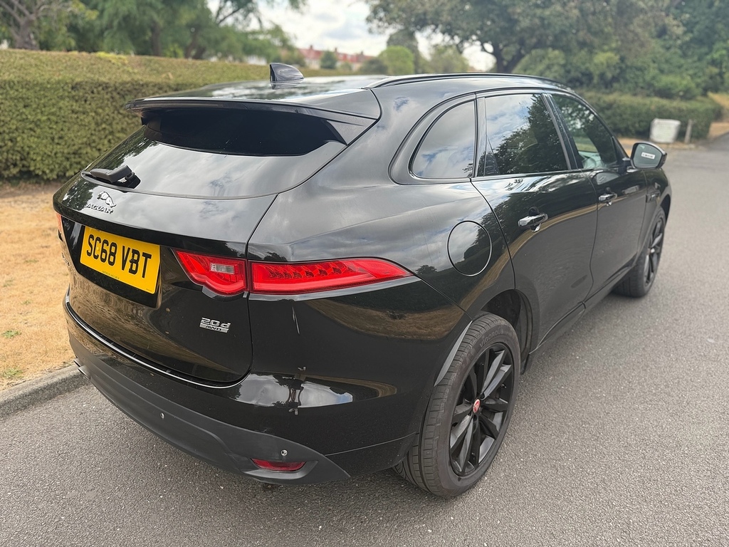 Jaguar F-Pace D180 R-sport U3644 Ulez Black #3
