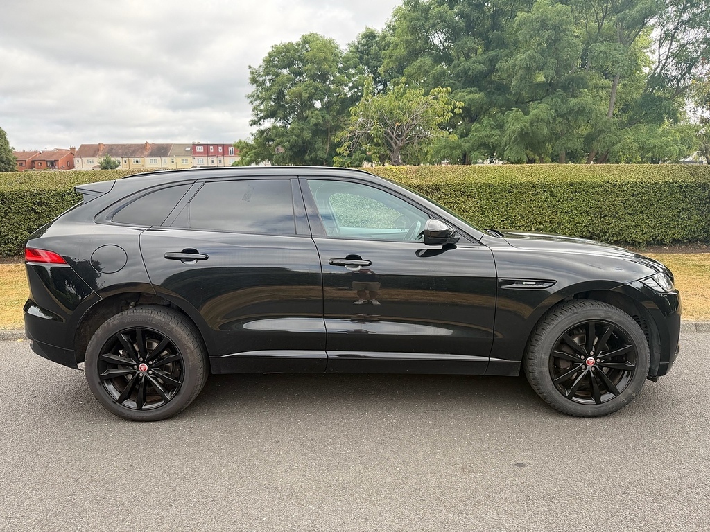 Jaguar F-Pace D180 R-sport U3644 Ulez Black #2