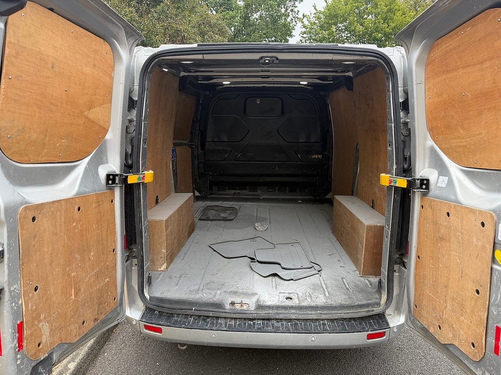 Ford Transit Custom 300 Ecoblue Limited U3645 Ulez BD20WCU Silver #6