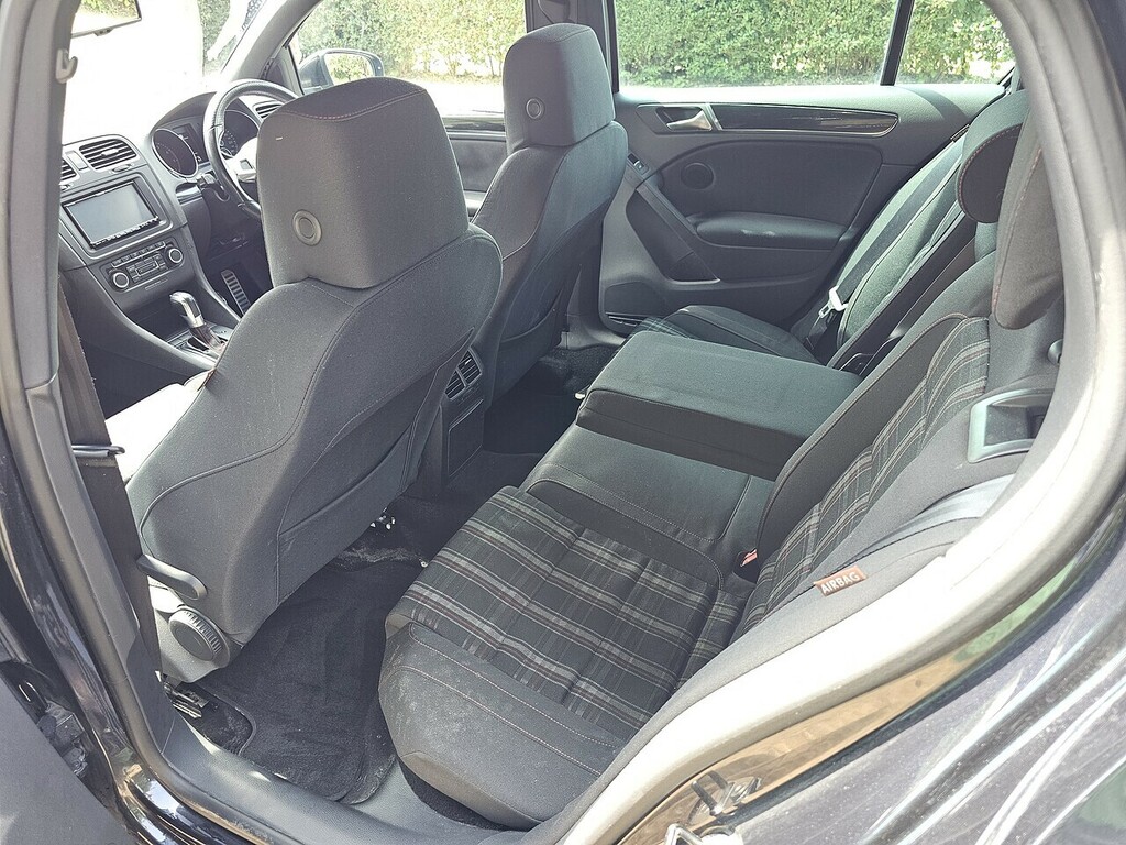 Volkswagen Golf 1.5 Etsi 150 Black Edition Dsg Black #15