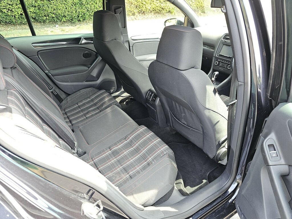 Volkswagen Golf 1.5 Etsi 150 Black Edition Dsg Black #20