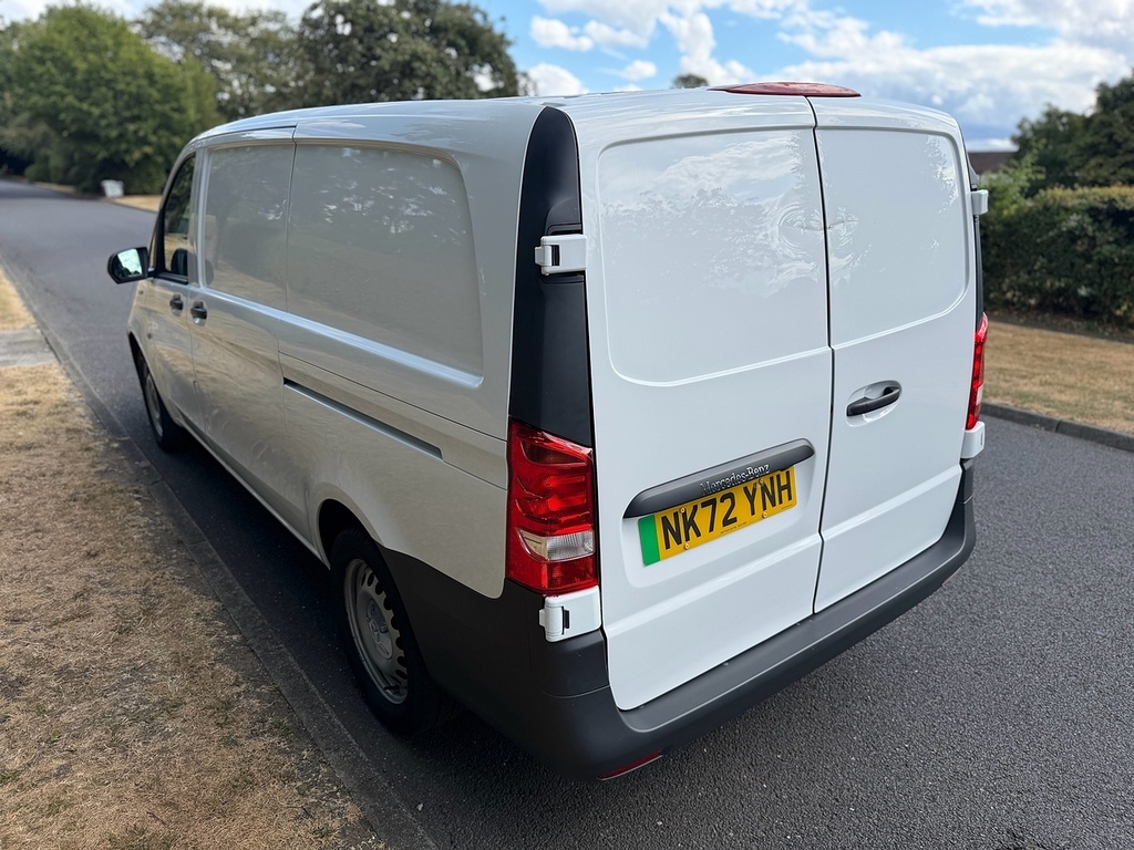 Mercedes-Benz eVito Evito Progressive L2 41Kw White #7