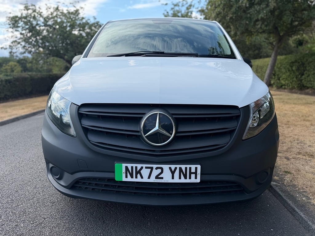 Mercedes-Benz eVito Evito Progressive L2 41Kw White #13