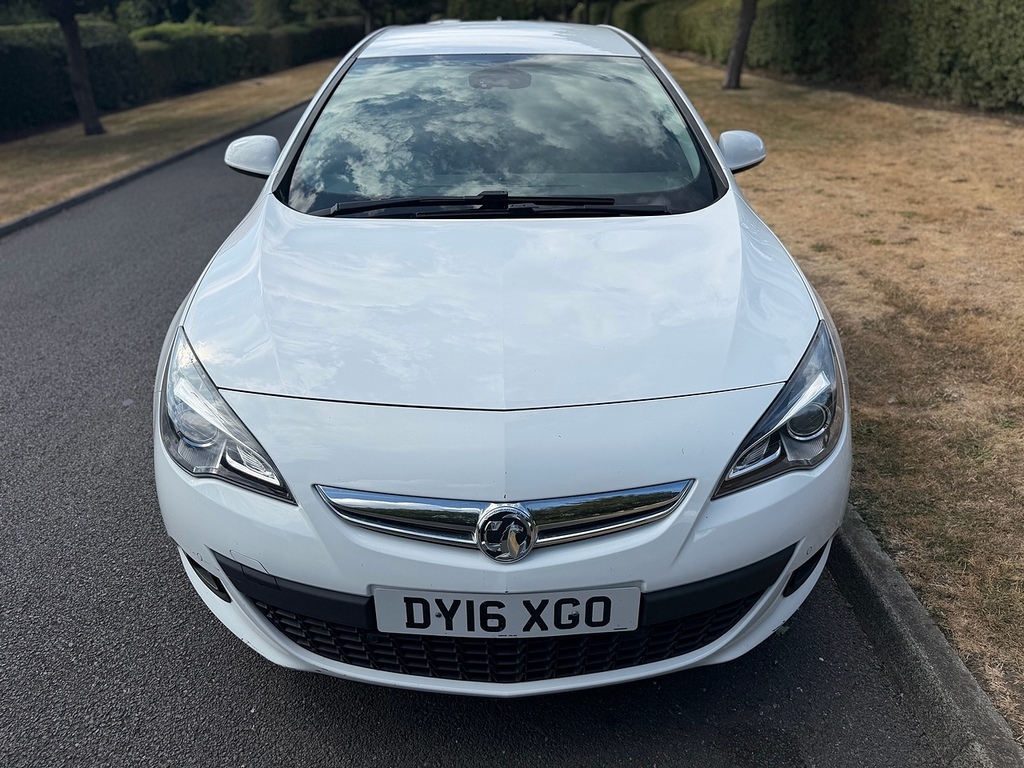 Vauxhall Astra GTC Astra Gtc Limited Edition Cdti Ss Red #12
