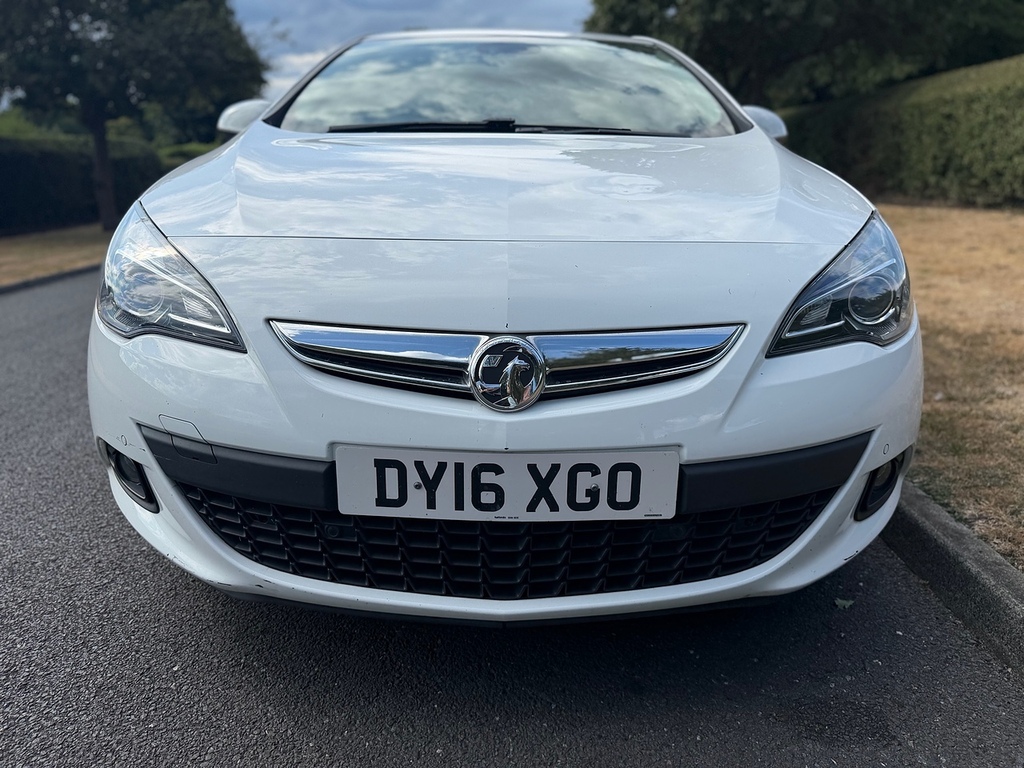 Vauxhall Astra GTC Astra Gtc Limited Edition Cdti Ss Red #13