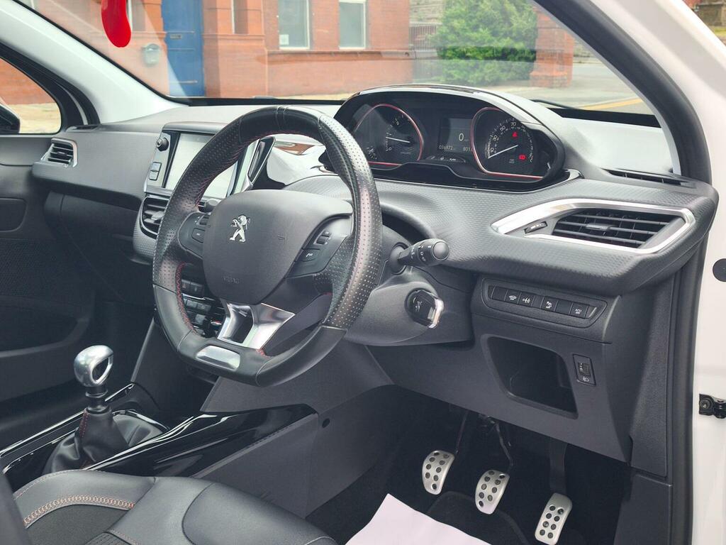 Peugeot 2008 1.5 Bluehdi Gt Line Euro 6 Ss 201868 White #4