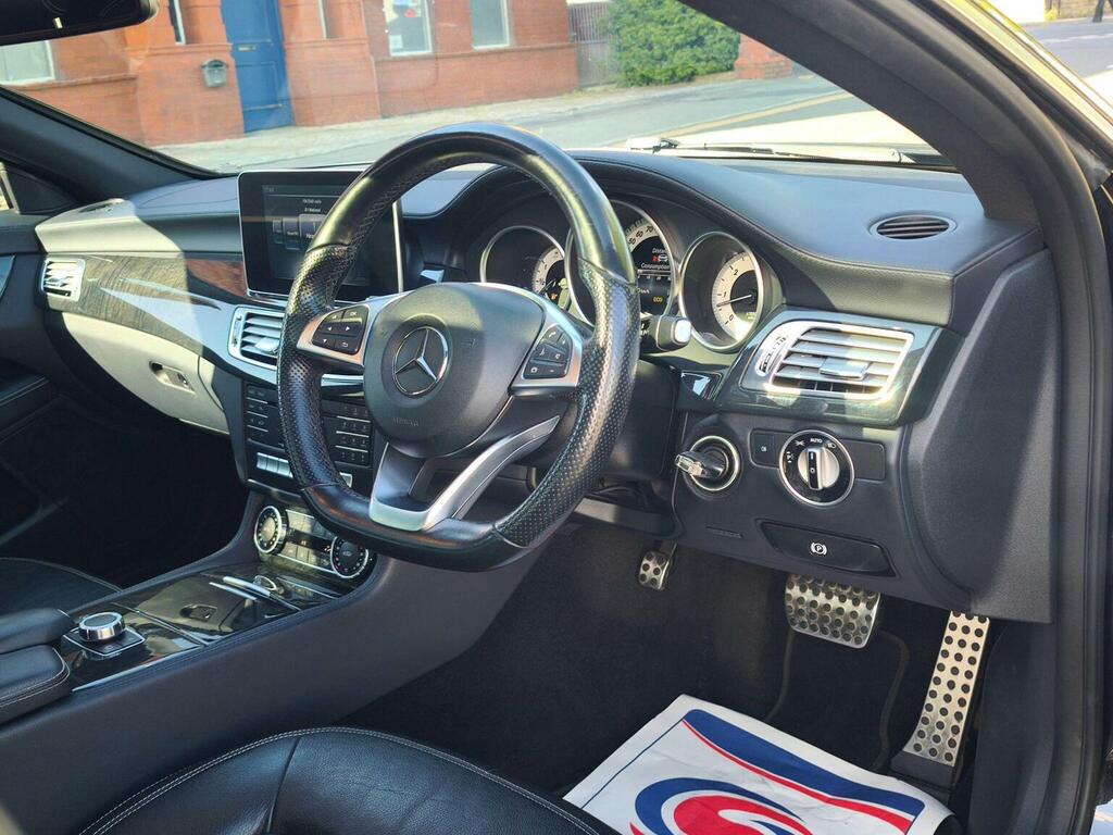 Mercedes-Benz CLS 3.0 Cls350d V6 Amg Line Premium Coupe G-tronic Black #4