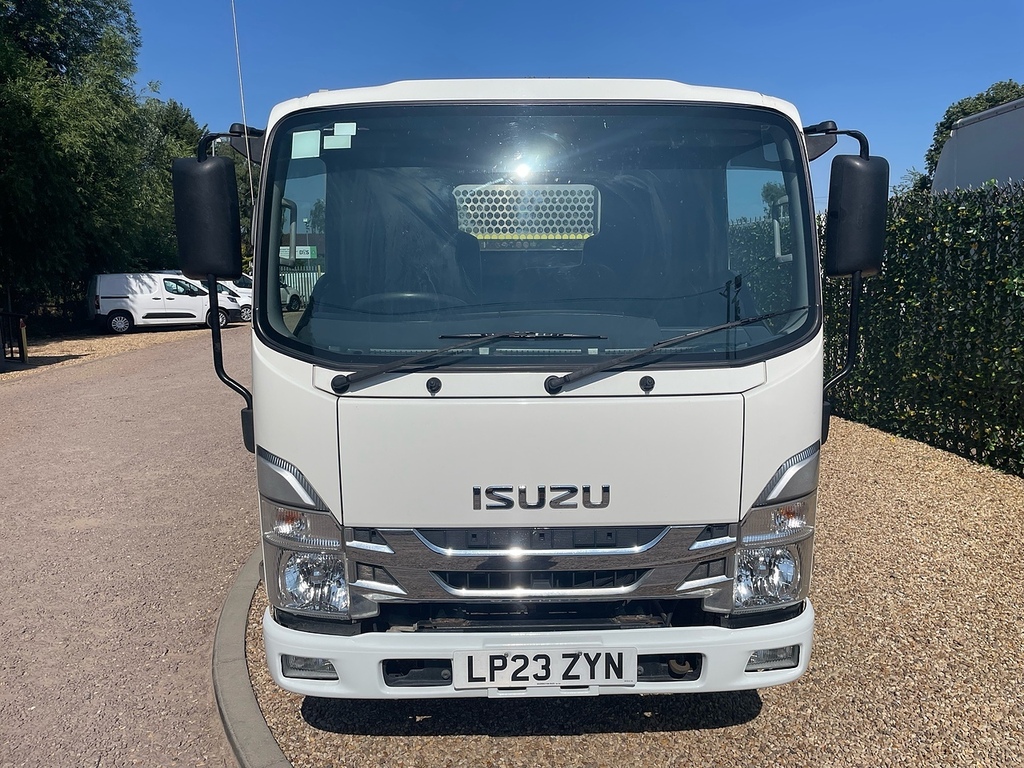 Isuzu D N35 LP23ZYN White #2