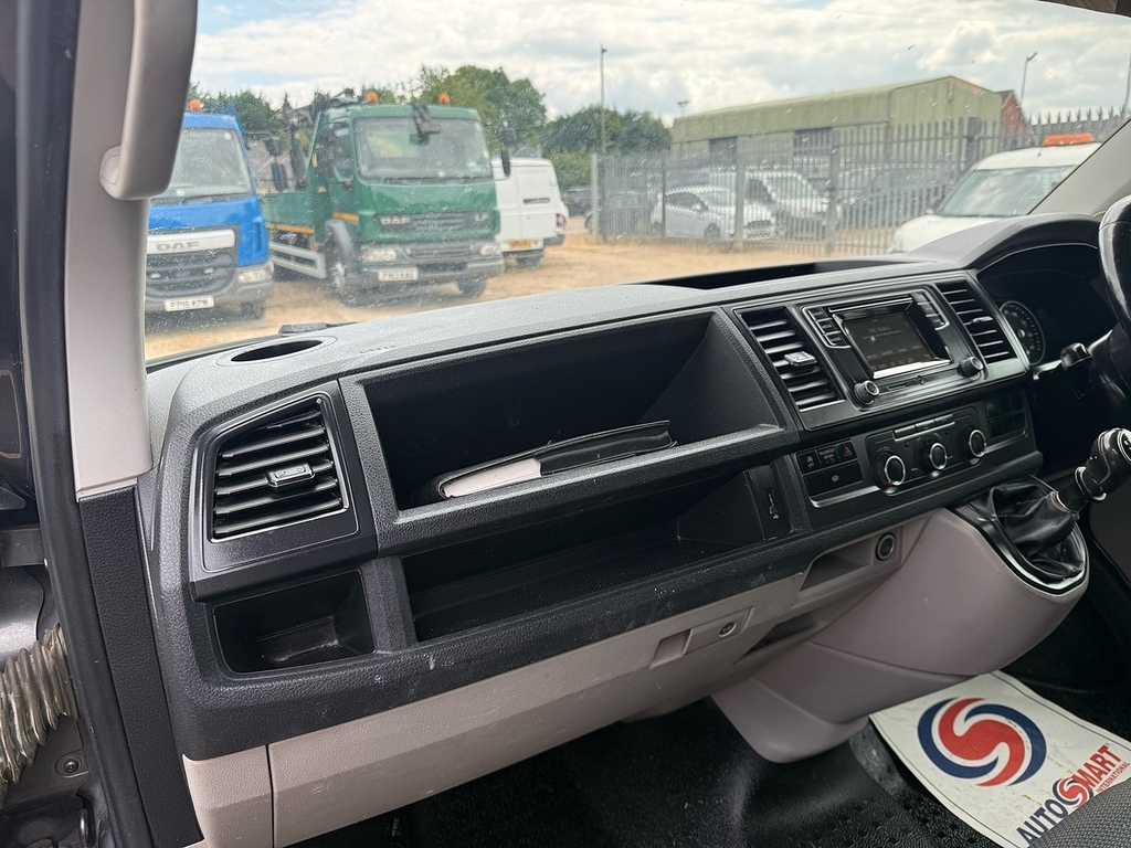 Volkswagen Transporter T32 Kombi Highline Lwb Eu6 204 Ps 2.0 Tdi Bmt 7Sp White #10