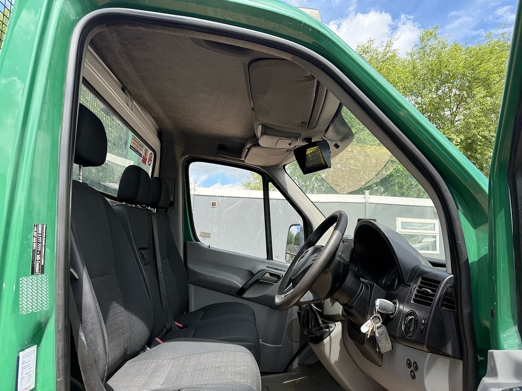 Mercedes-Benz Sprinter 310 Cdi Panel Van Red #7