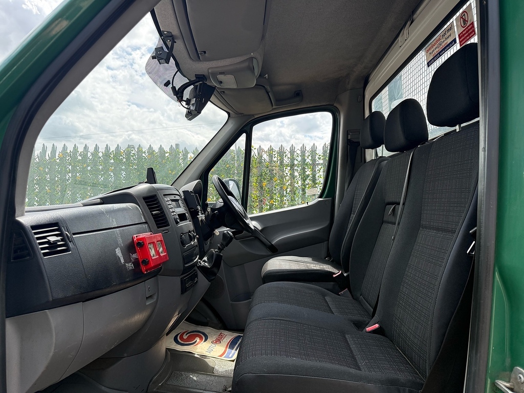 Mercedes-Benz Sprinter 310 Cdi Panel Van Red #8