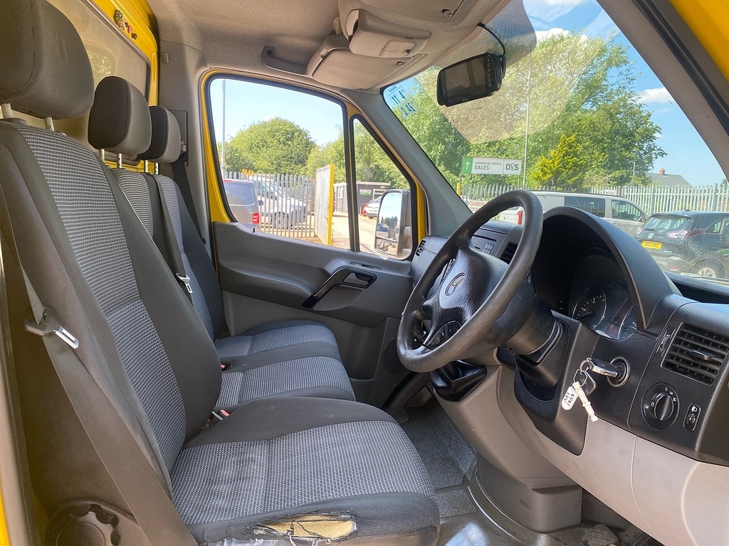 Mercedes-Benz Sprinter 313 Cdi Yellow #5