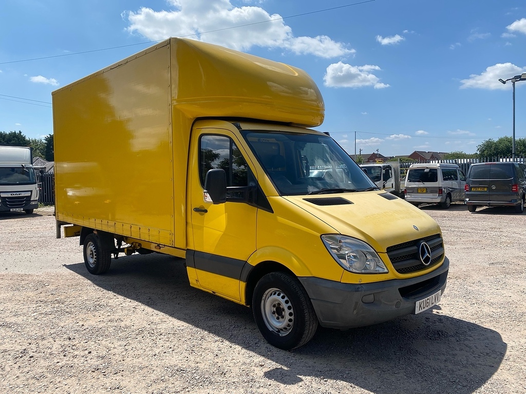 Mercedes-Benz Sprinter 313 Cdi Yellow