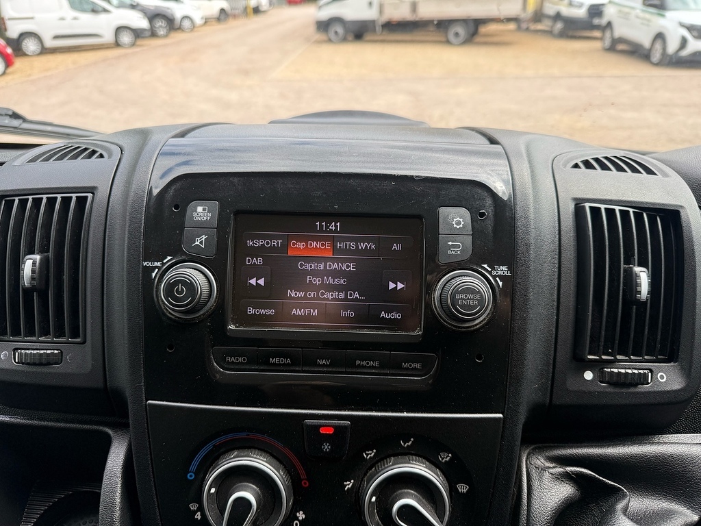Citroen Relay Bluehdi 35 Plus Ready White #20