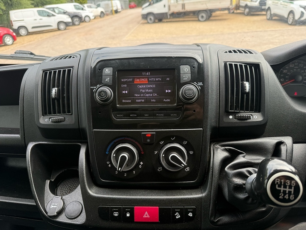 Citroen Relay Bluehdi 35 Plus Ready White #22
