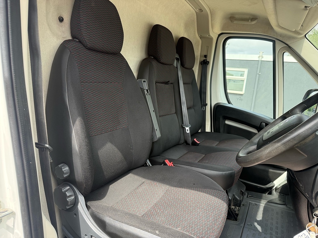 Citroen Relay Bluehdi 35 Plus Ready White #16