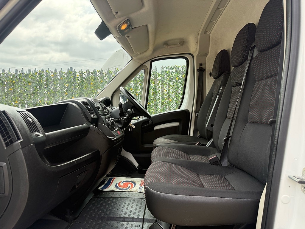 Citroen Relay Bluehdi 35 Plus Ready White #14
