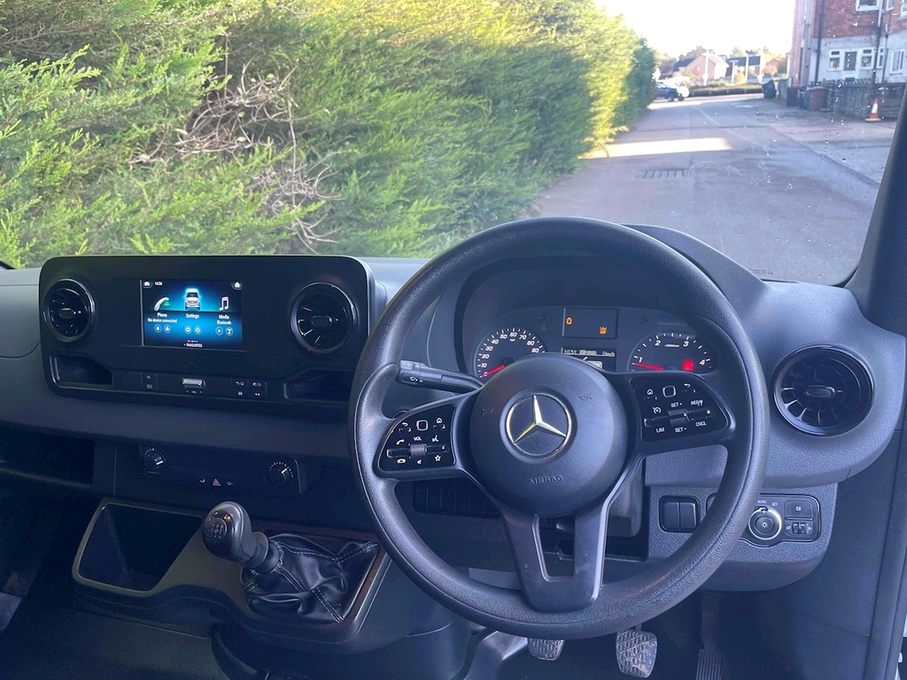 Mercedes-Benz Sprinter 2018 2.1 314Cdi 140 Bhp Double Cab Tipper White #10