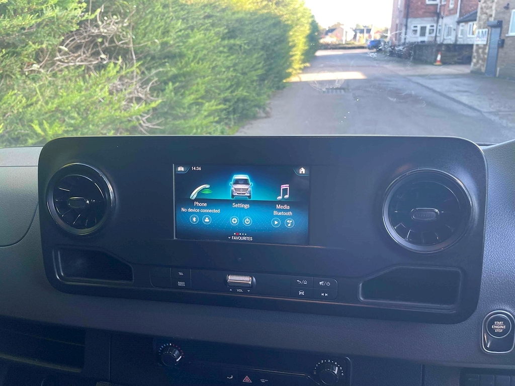 Mercedes-Benz Sprinter 2018 2.1 314Cdi 140 Bhp Double Cab Tipper White #11