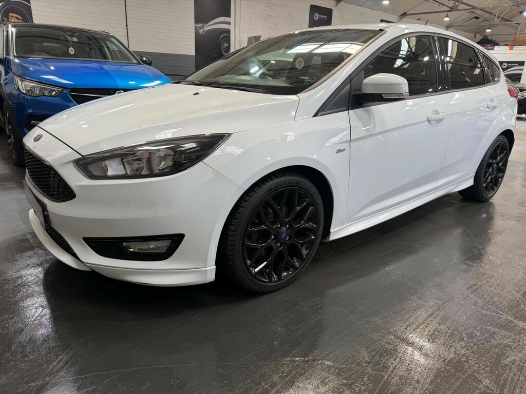 Ford Focus Hatchback 1.0T Ecoboost St-line Euro 6 Ss SE17SKU White #5