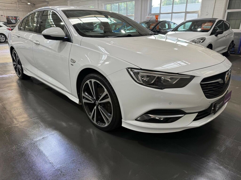 Vauxhall Insignia Hatchback 2.0 Turbo D Blueinjection Sri VX Line Na SG68EYU White #2