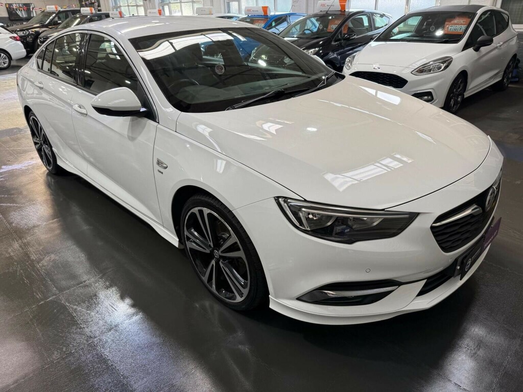 Vauxhall Insignia Hatchback 2.0 Turbo D Blueinjection Sri VX Line Na SG68EYU White #3