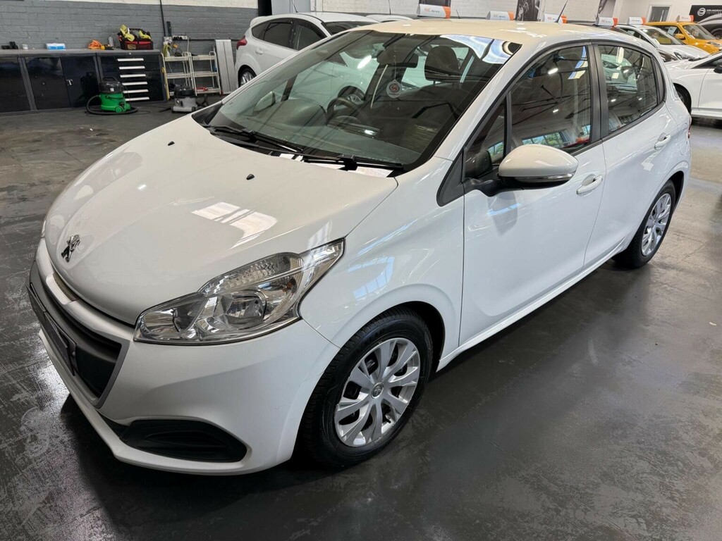 Peugeot 208 Hatchback 1.6 Bluehdi Access Ac Euro 6 201 YN19CVZ White #6