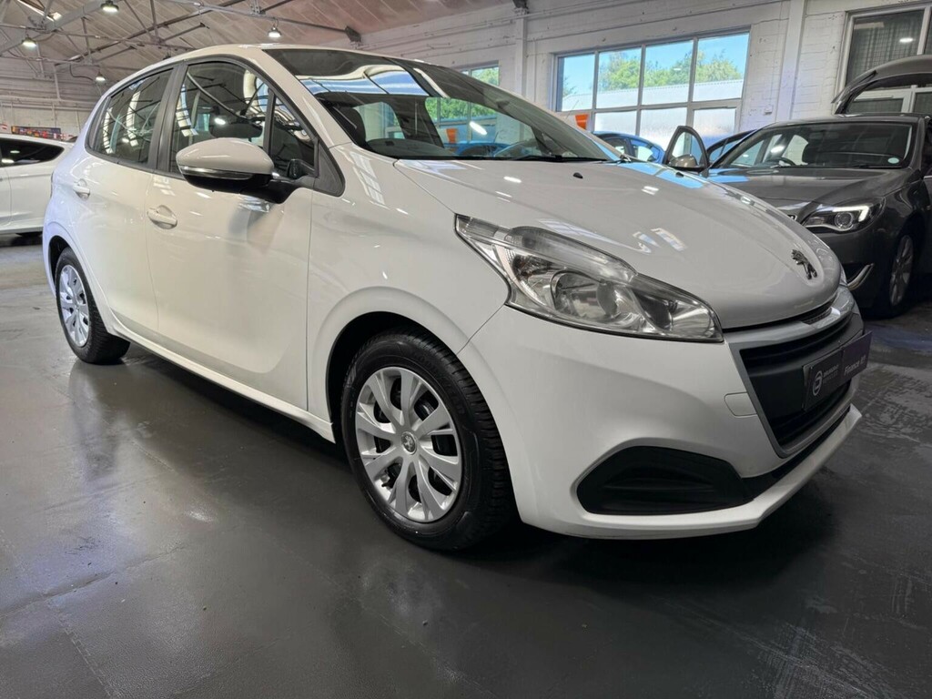 Peugeot 208 Hatchback 1.6 Bluehdi Access Ac Euro 6 201 YN19CVZ White #2