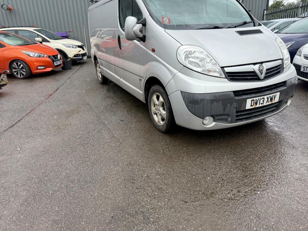 Vauxhall Vivaro 2.0Cdti 115Ps Sportive Van 2.7T Euro 5 White #5