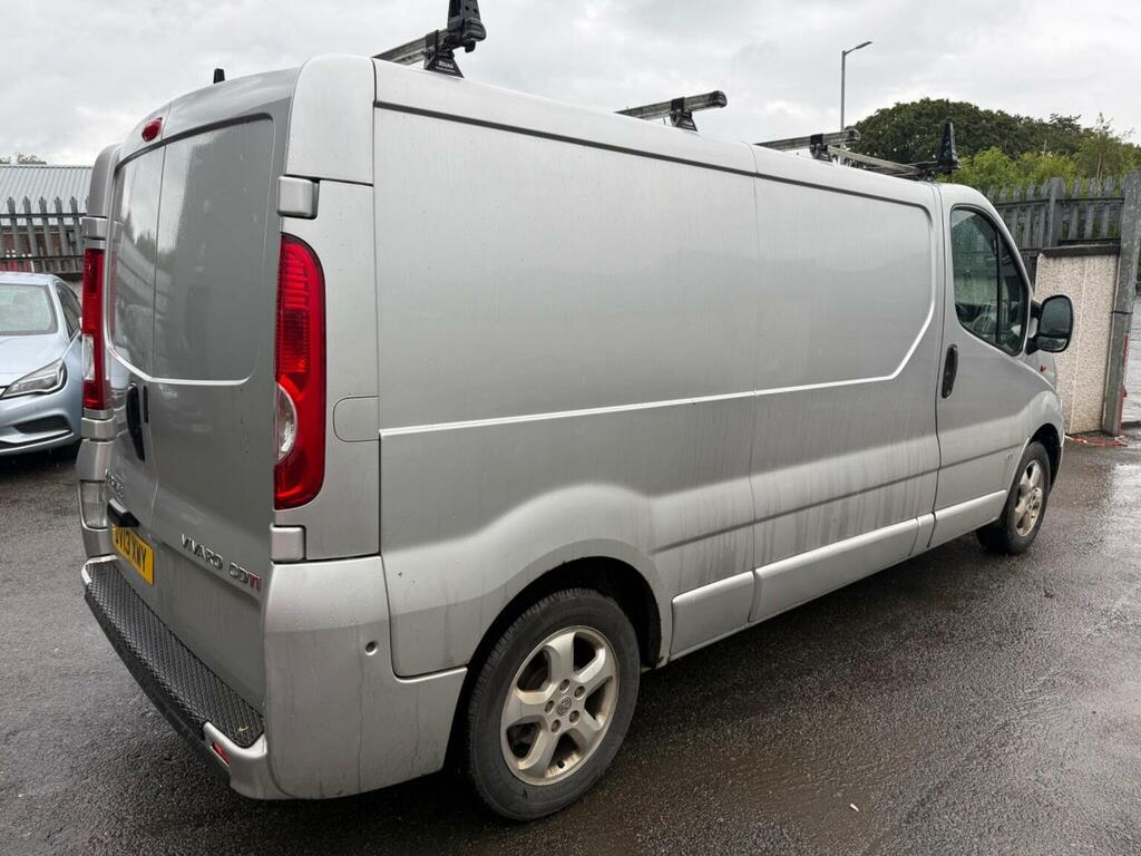 Vauxhall Vivaro 2.0Cdti 115Ps Sportive Van 2.7T Euro 5 White #4